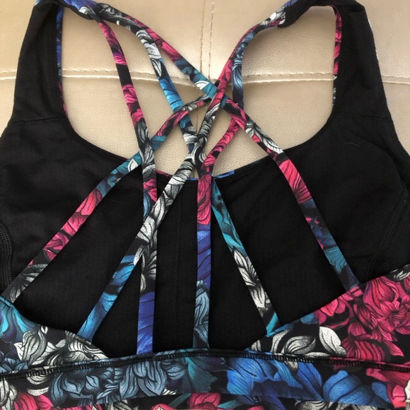Lululemon Sz10 Flower Sports Bra - Picture 3 of 4